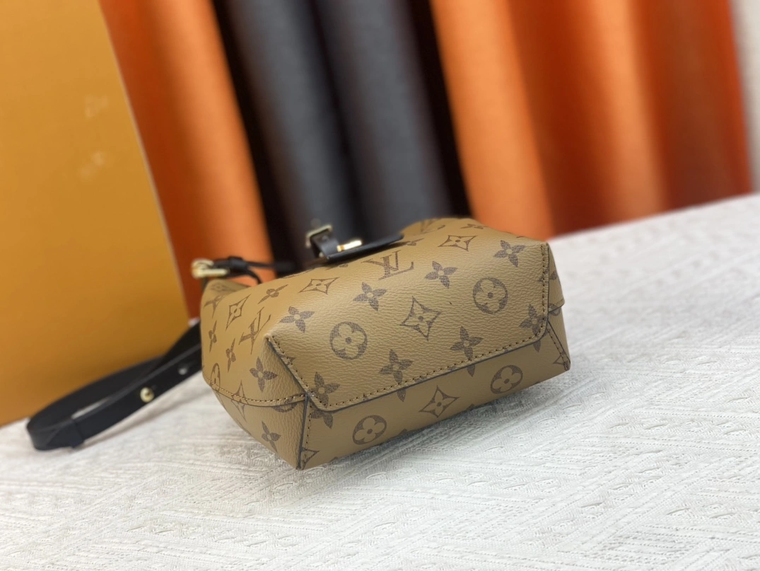 Comfortable 3015 Louis Vuitton AAA Quality Handbags For Women - Image 4