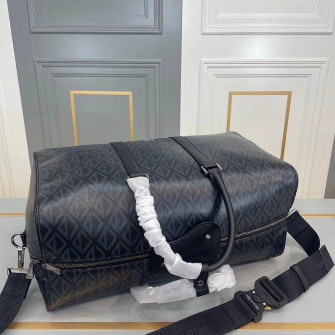 Comfortable 358 Christian Dior Travel Bags - Image 3