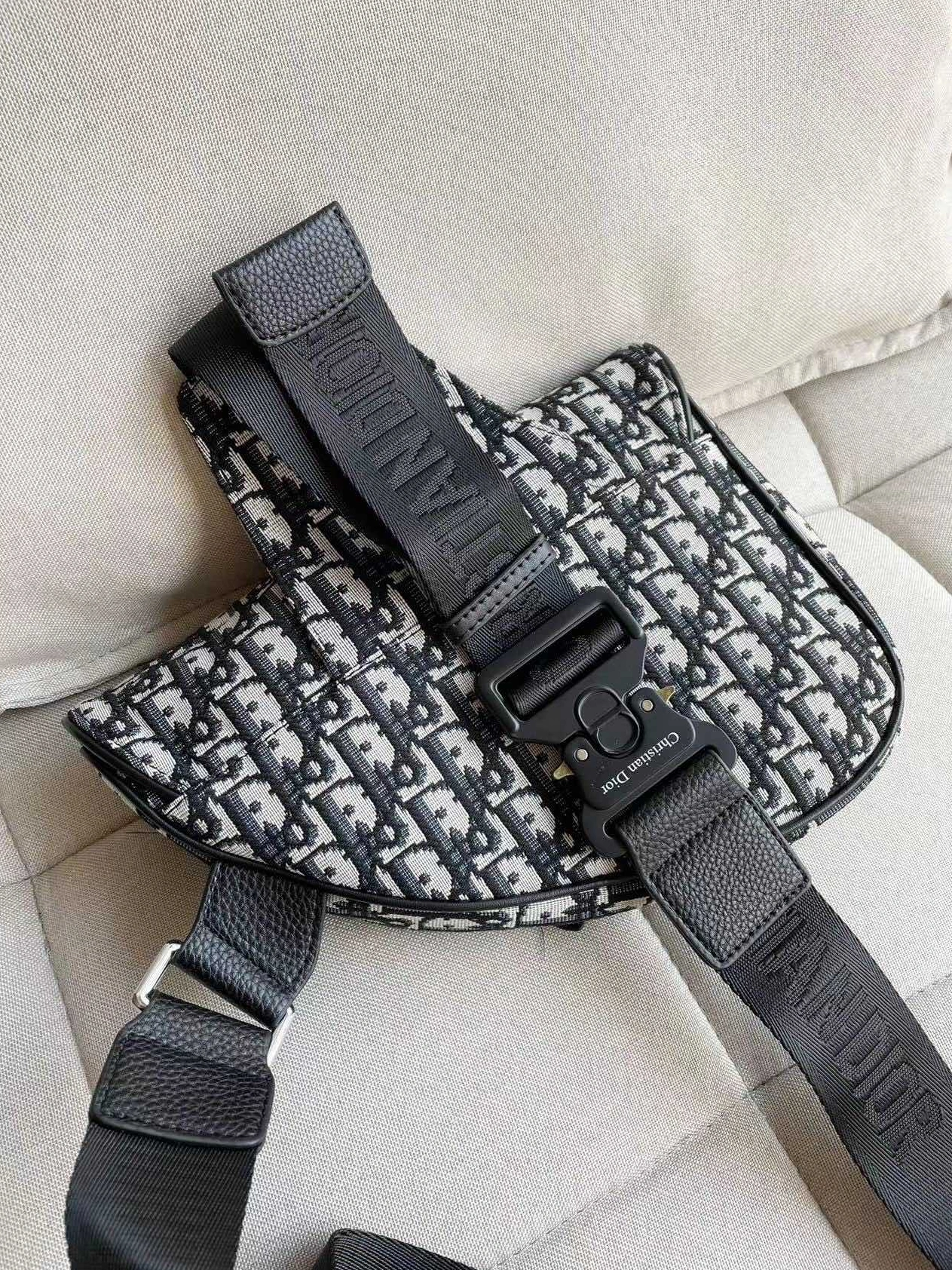 Comfortable 6680 Christian Dior AAA Man Messenger Bags