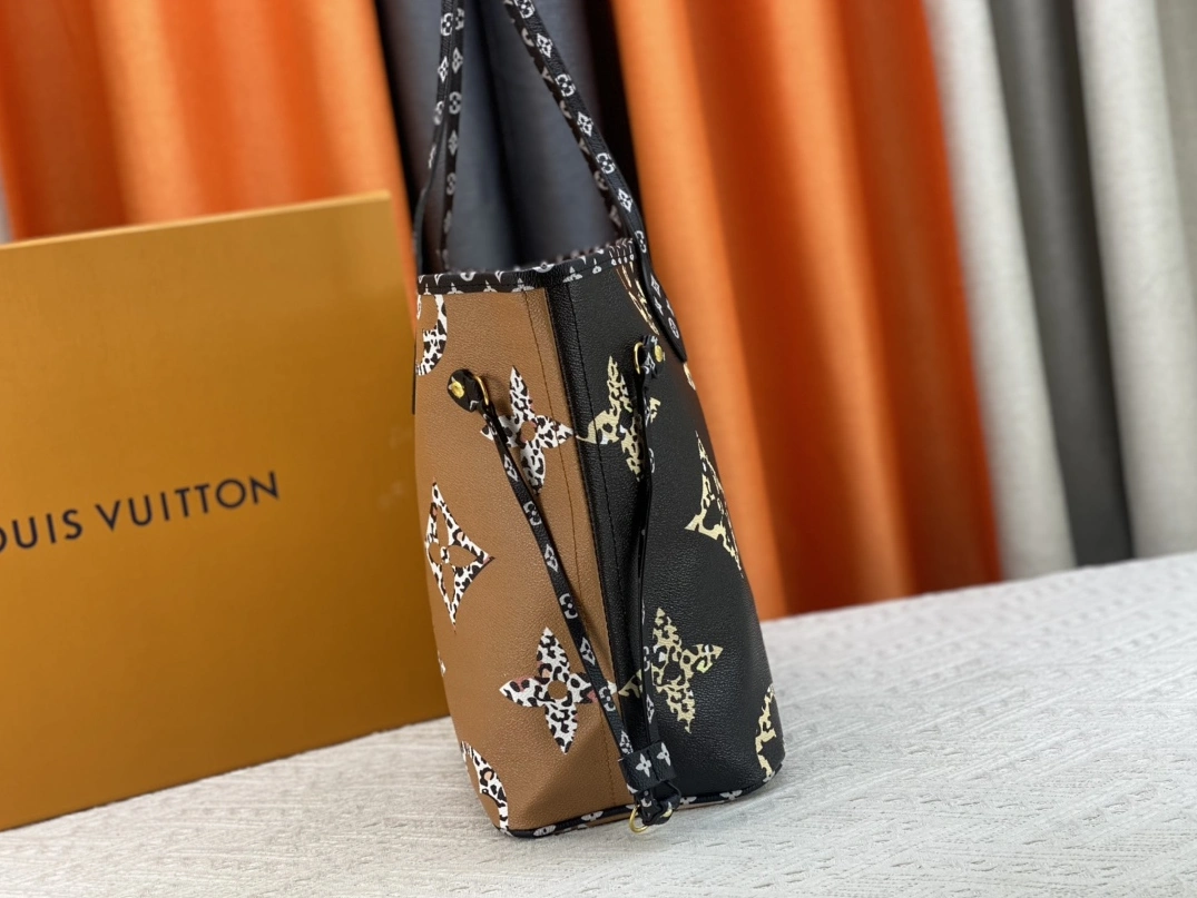 Compact 2624 Louis Vuitton AAA Quality Shoulder Bags For Women - Image 4