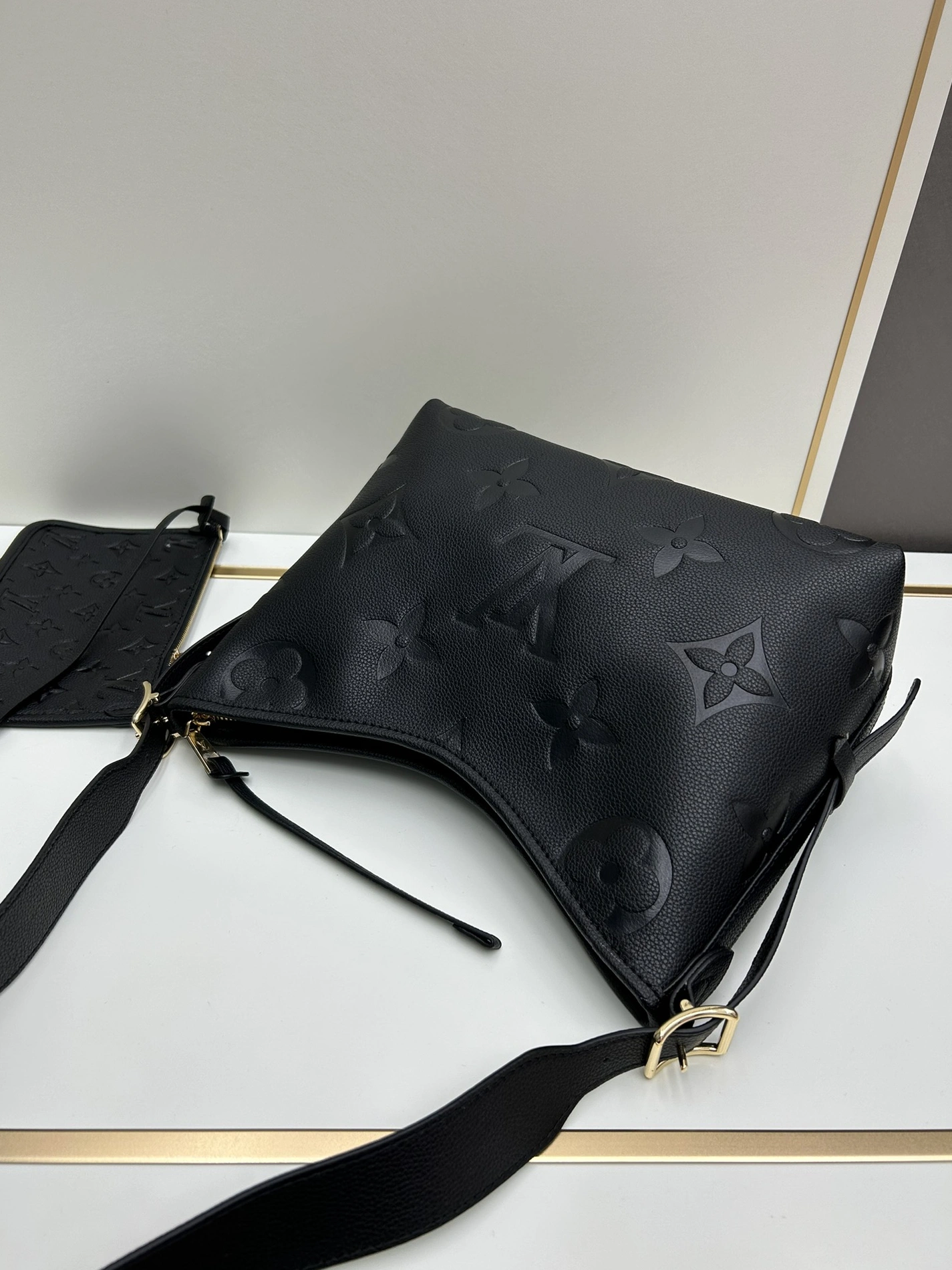 Compact 3389 Louis Vuitton AAA Quality Shoulder Bags For Women - Image 4