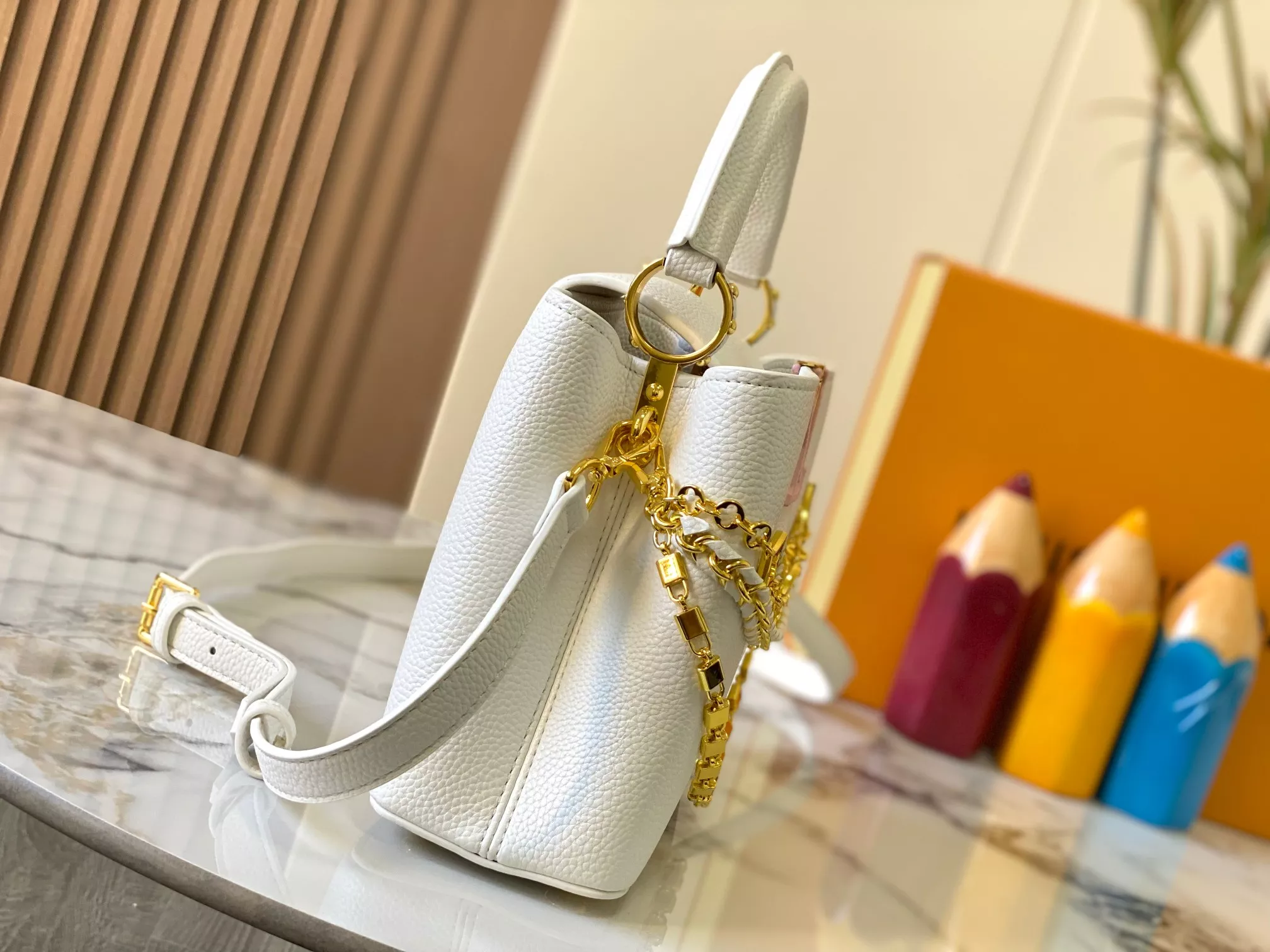 Compact 825 Louis Vuitton AAA Quality Messenger Bags For Women