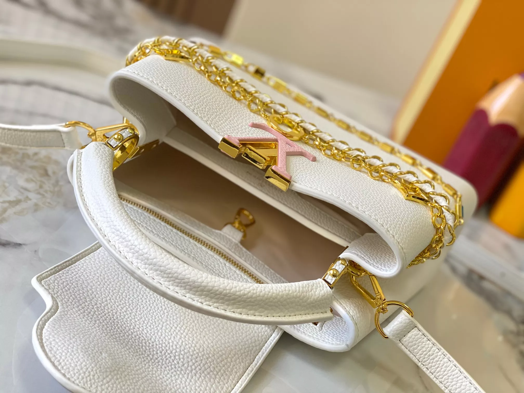 Compact 825 Louis Vuitton AAA Quality Messenger Bags For Women - Image 8