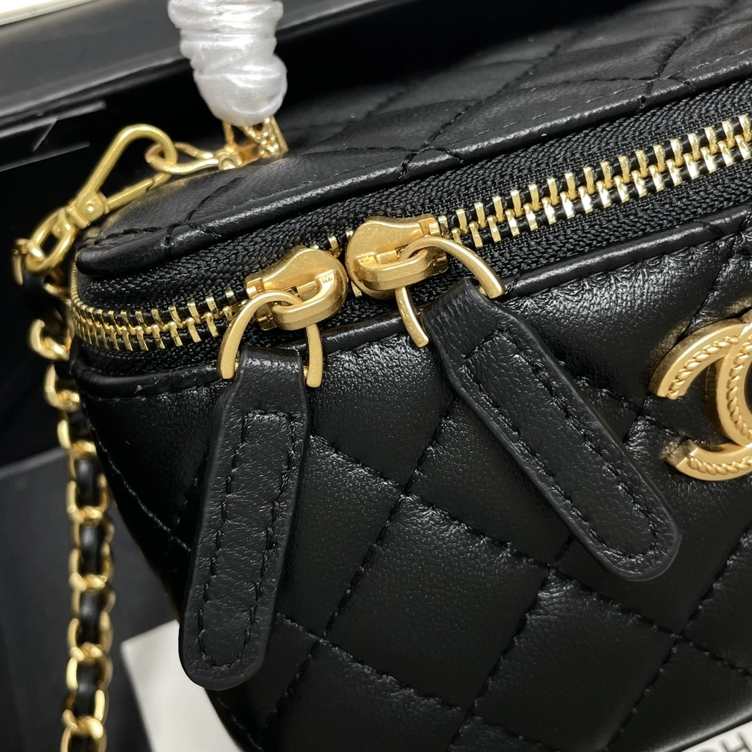 DailyWear 6107 Chanel AAA Quality Messenger Bags For Women - Image 4