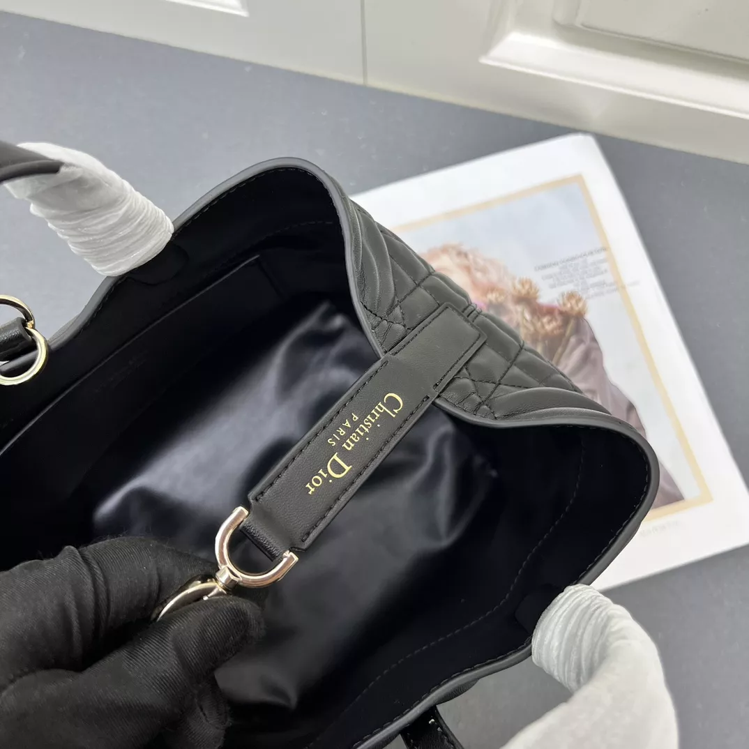 DailyWear 9953 Christian Dior AAA Quality Handbags For Women - Image 6