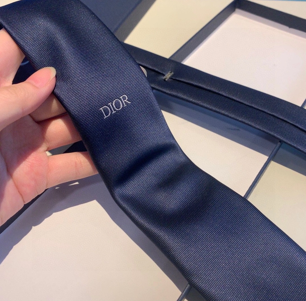 DailyWear 9957 Christian Dior Necktie For Men - Image 3