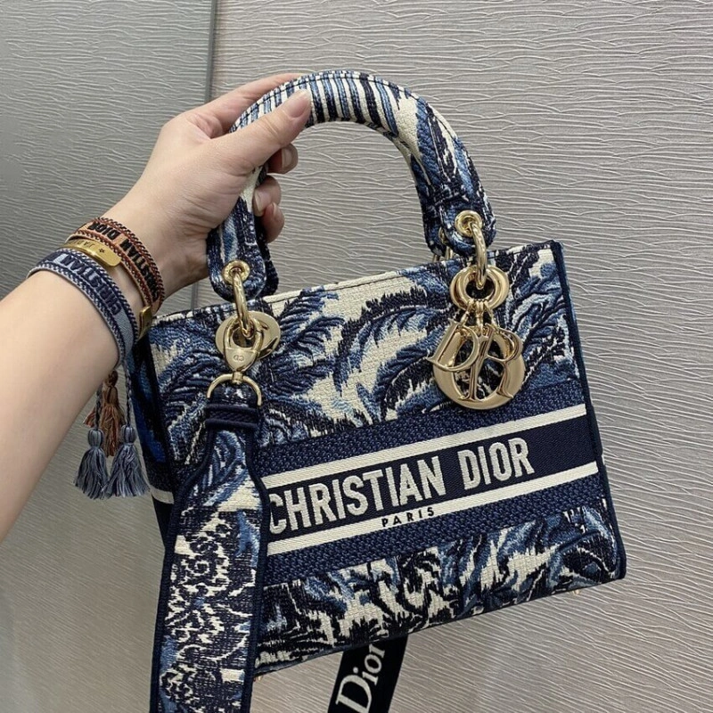 Can be ca Dior Medium Lady D-Lite Bag Blue Dior Palms Embroidery - Image 4