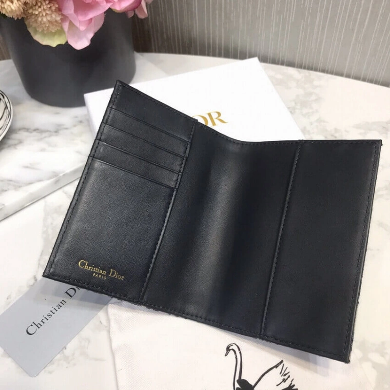 This styli Dior Oblique Passport Holder Blue - Image 7