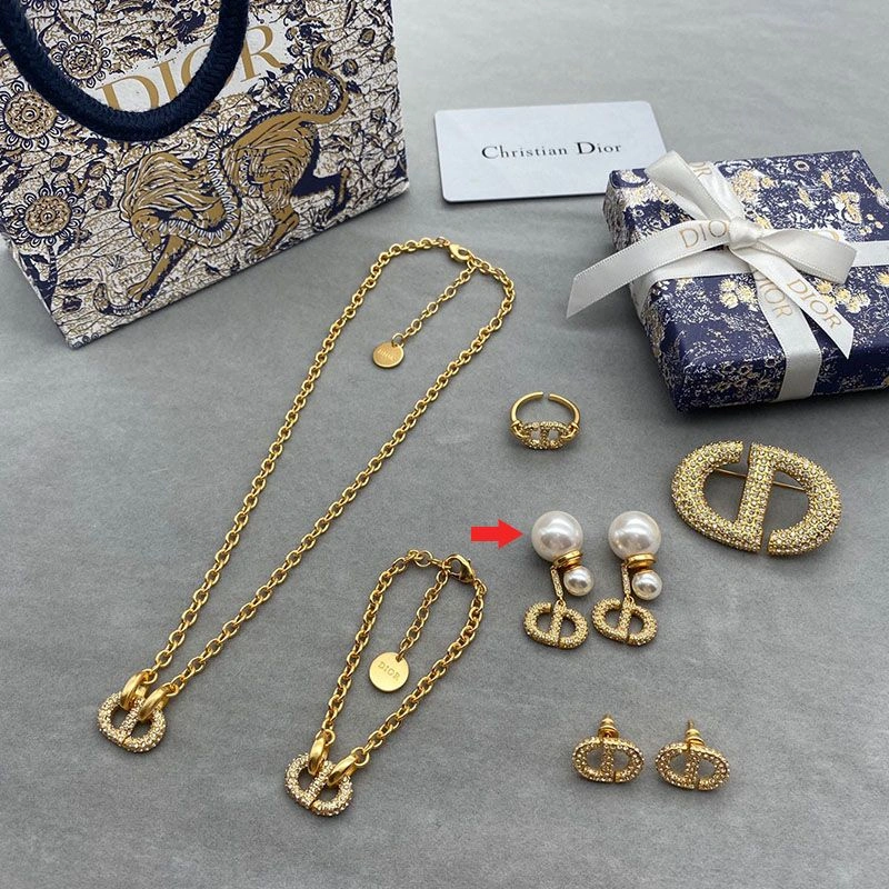 Dior Tribales Earrings, White Resin Pearls and Silver Crystals Gold Affordable 5168 - Image 3