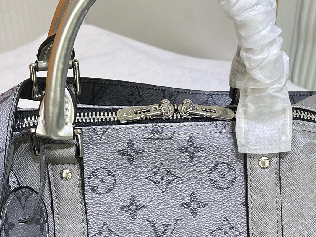 Durable 2720 Louis Vuitton Travel Bags - Image 4