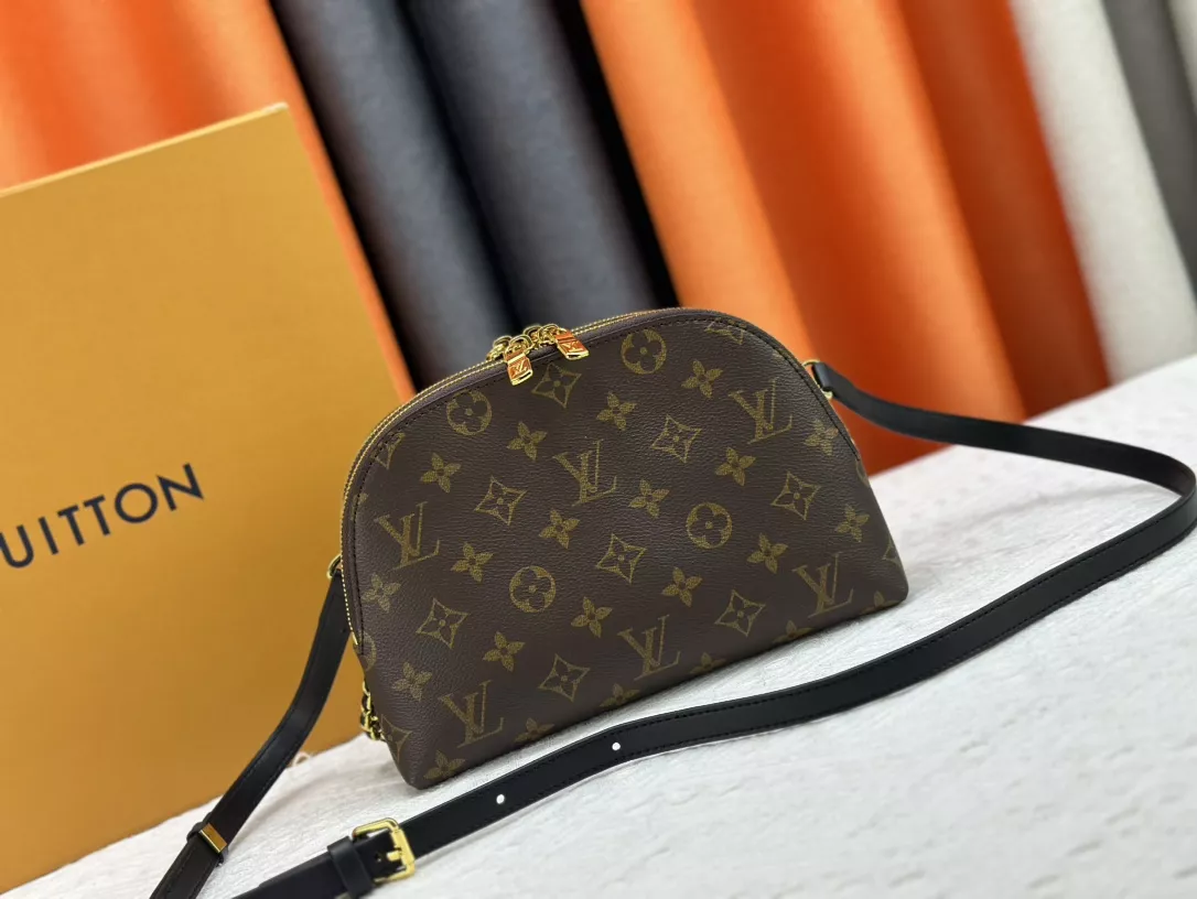 Durable 4771 Louis Vuitton AAA Quality Messenger Bags For Women - Image 4