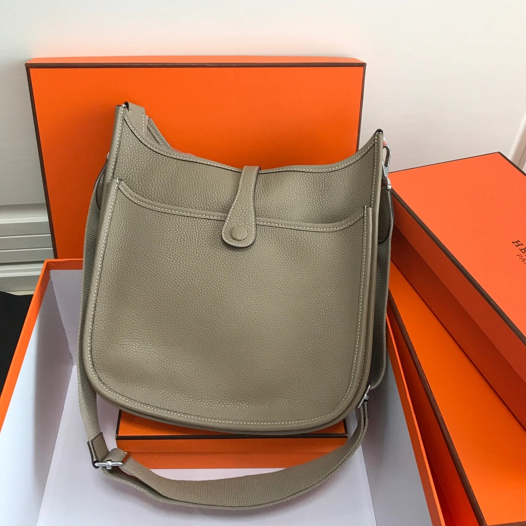 Durable 563 Hermes AAA Quality Messenger Bags For Women