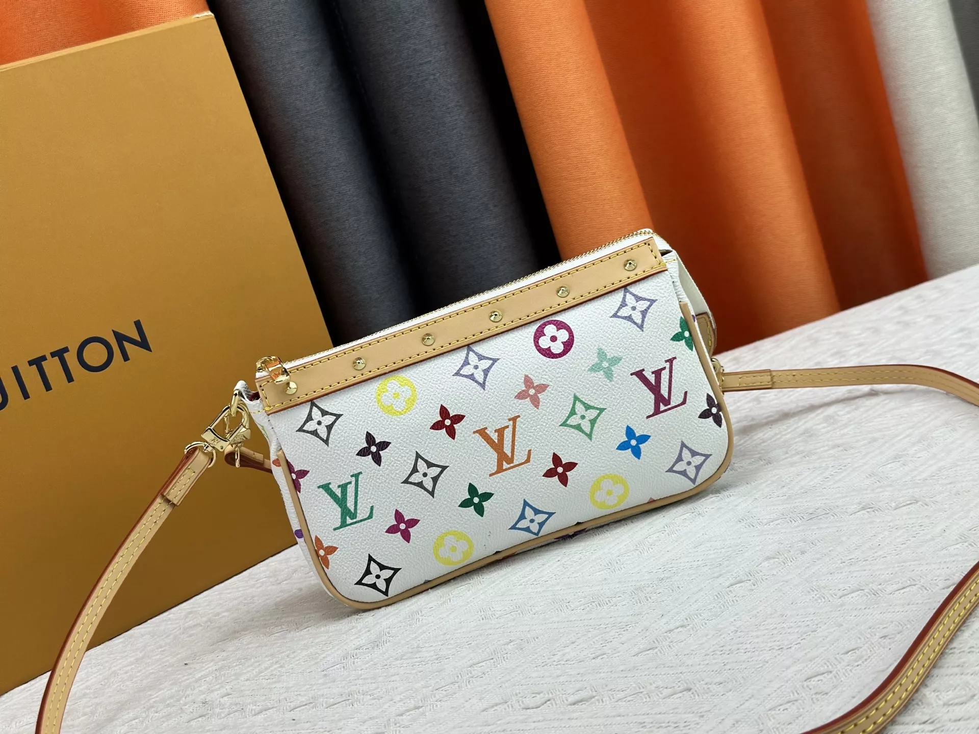 Durable 9029 Louis Vuitton AAA Quality Messenger Bags For Women - Image 4