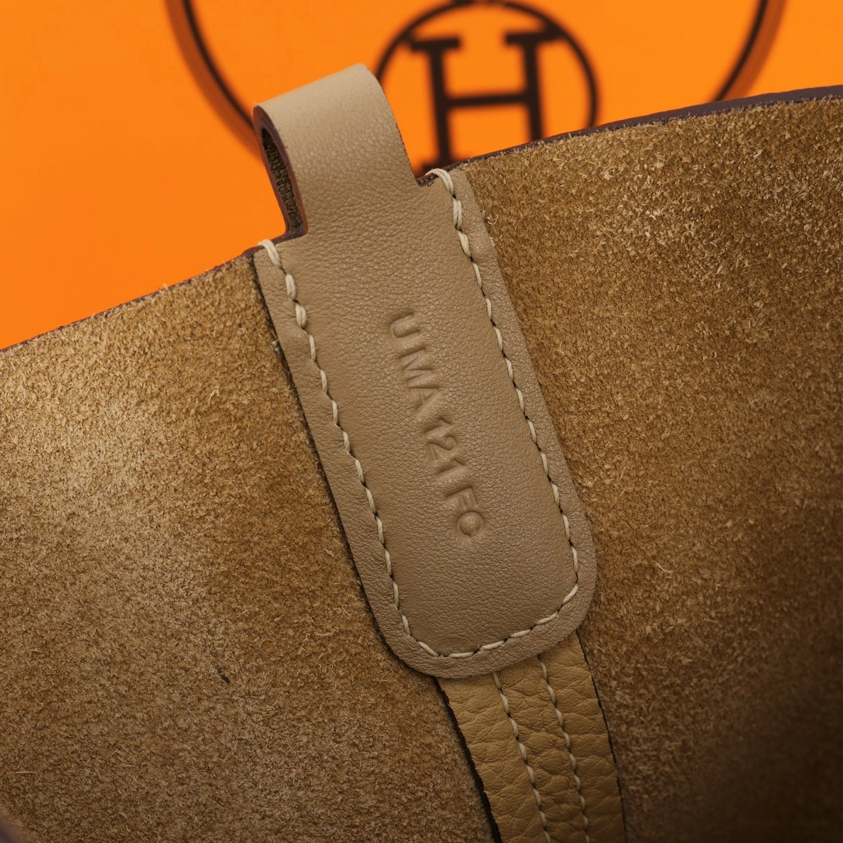 Durable 9470 Hermes AAA Quality Handbags In Silver For Women - Image 6