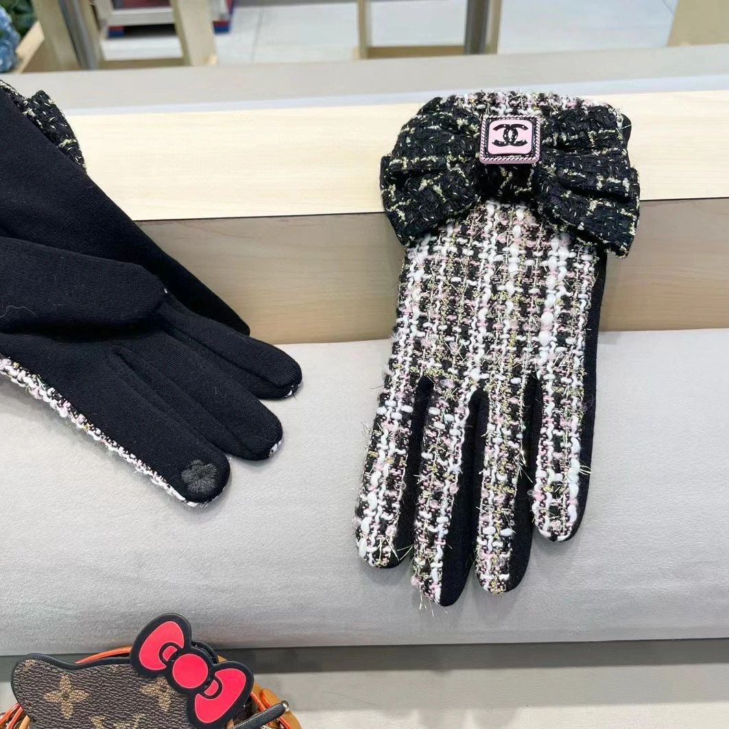 EasyMatch 6947 Chanel Gloves For Women - Image 3