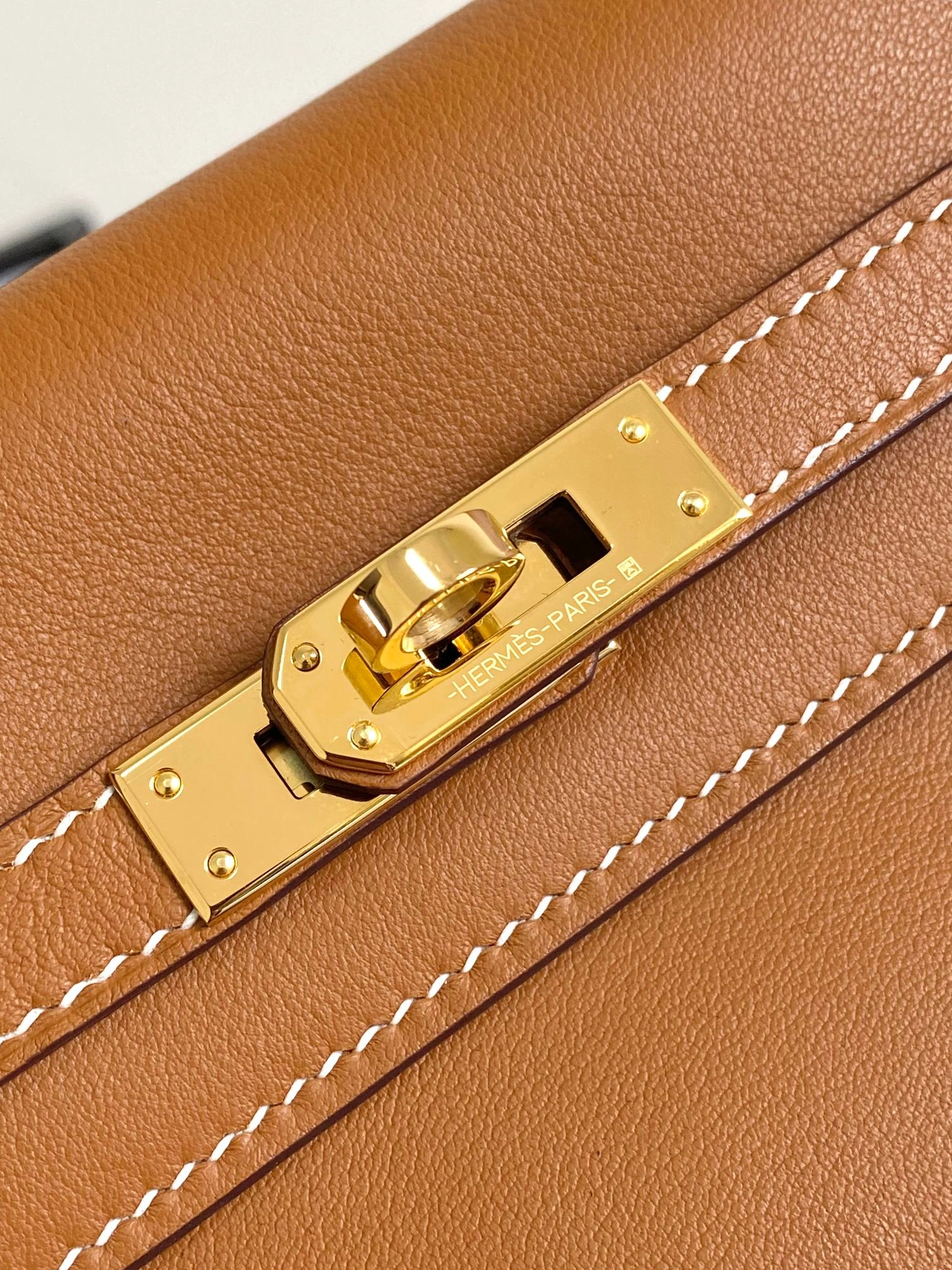 EasyMatch 8461 Hermes AAA Quality Belt Bags For Women - Image 4