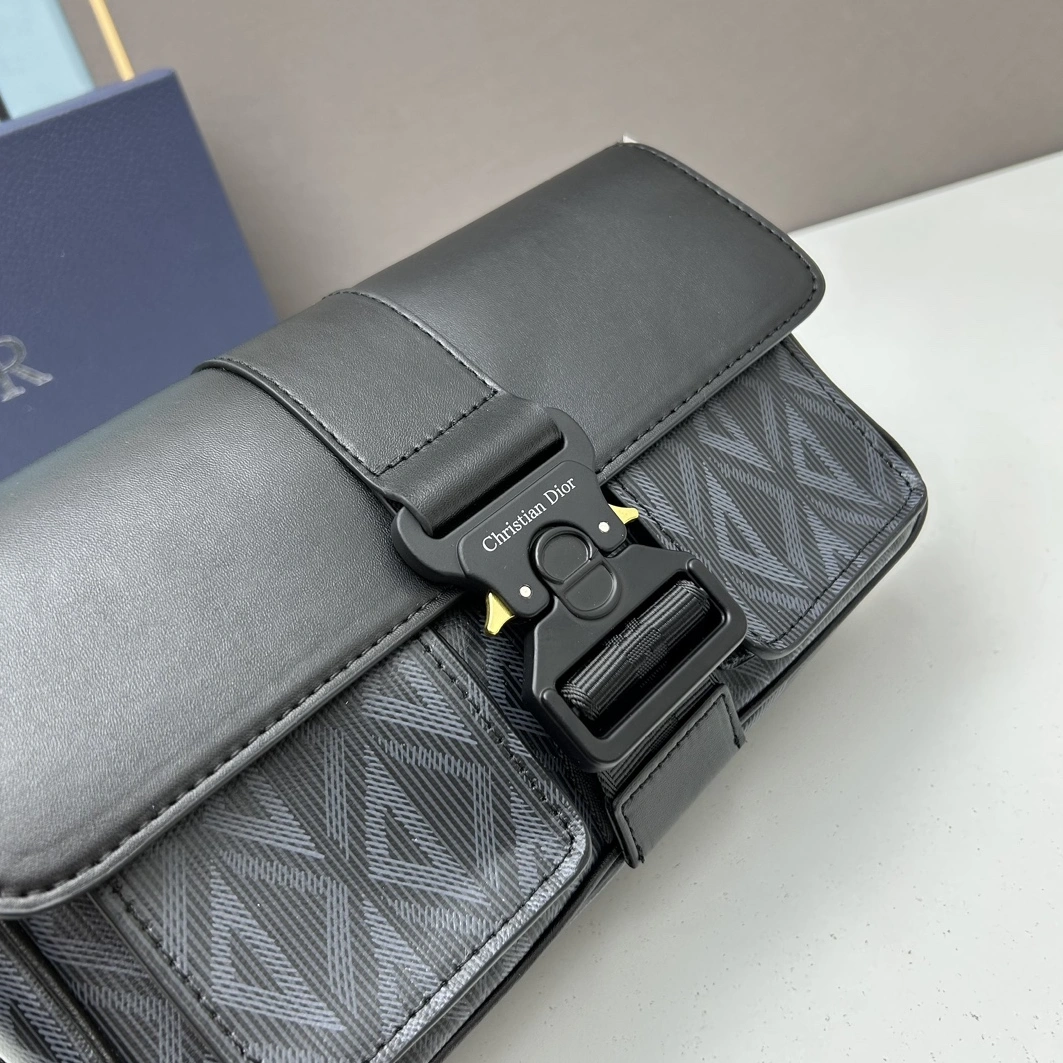 Efficient 2165 Christian Dior AAA Man Messenger Bags - Image 4
