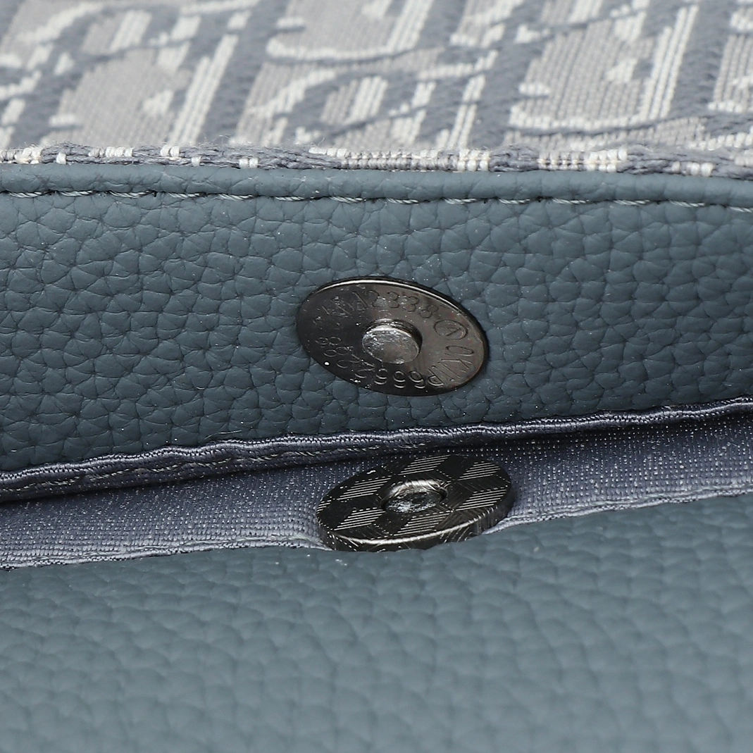 Elegant 8358 Christian Dior AAA Man Messenger Bags - Image 6