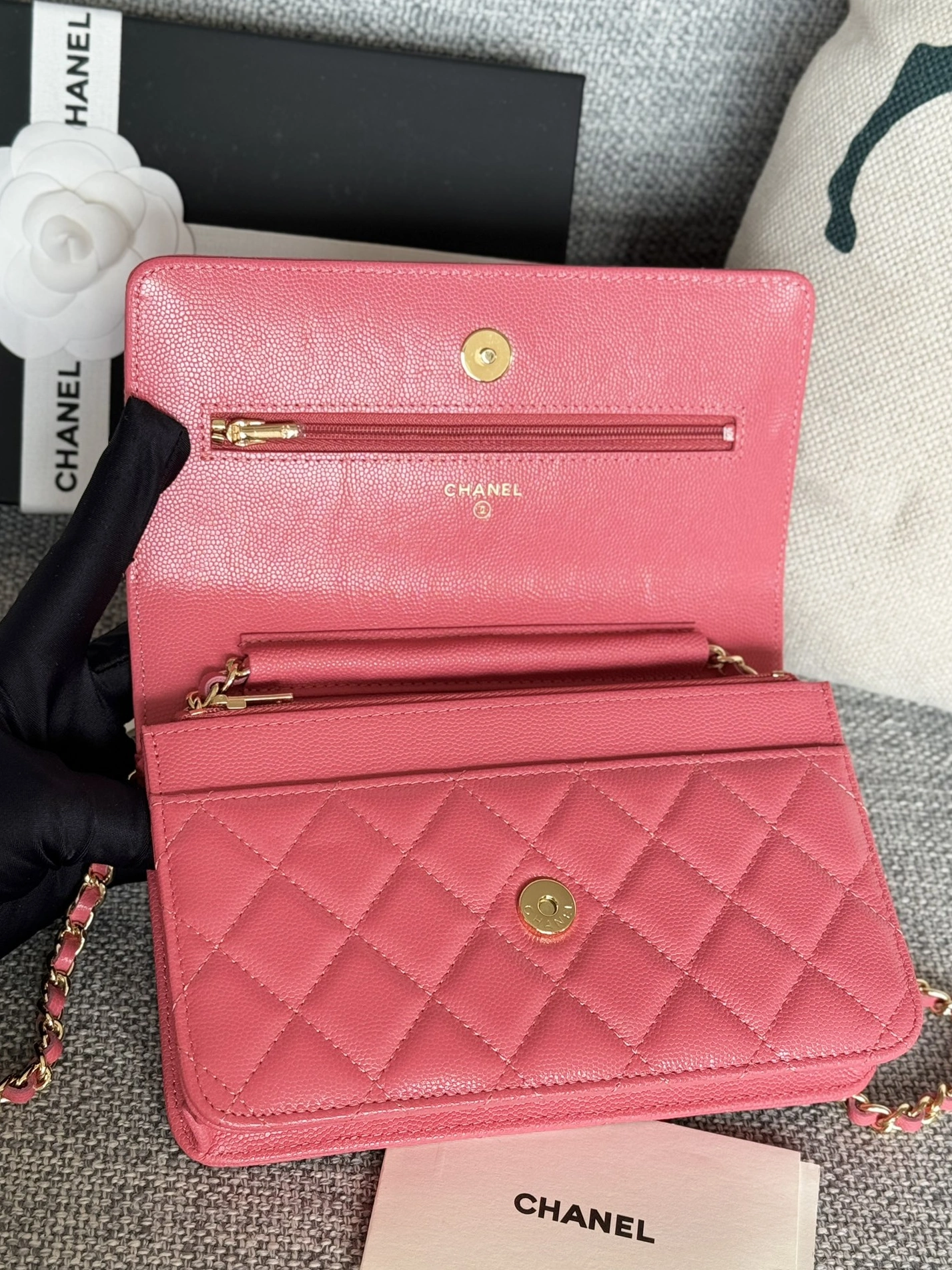 Elegant 8699 Chanel AAA Quality Messenger Bags In Gold For Women - Image 5