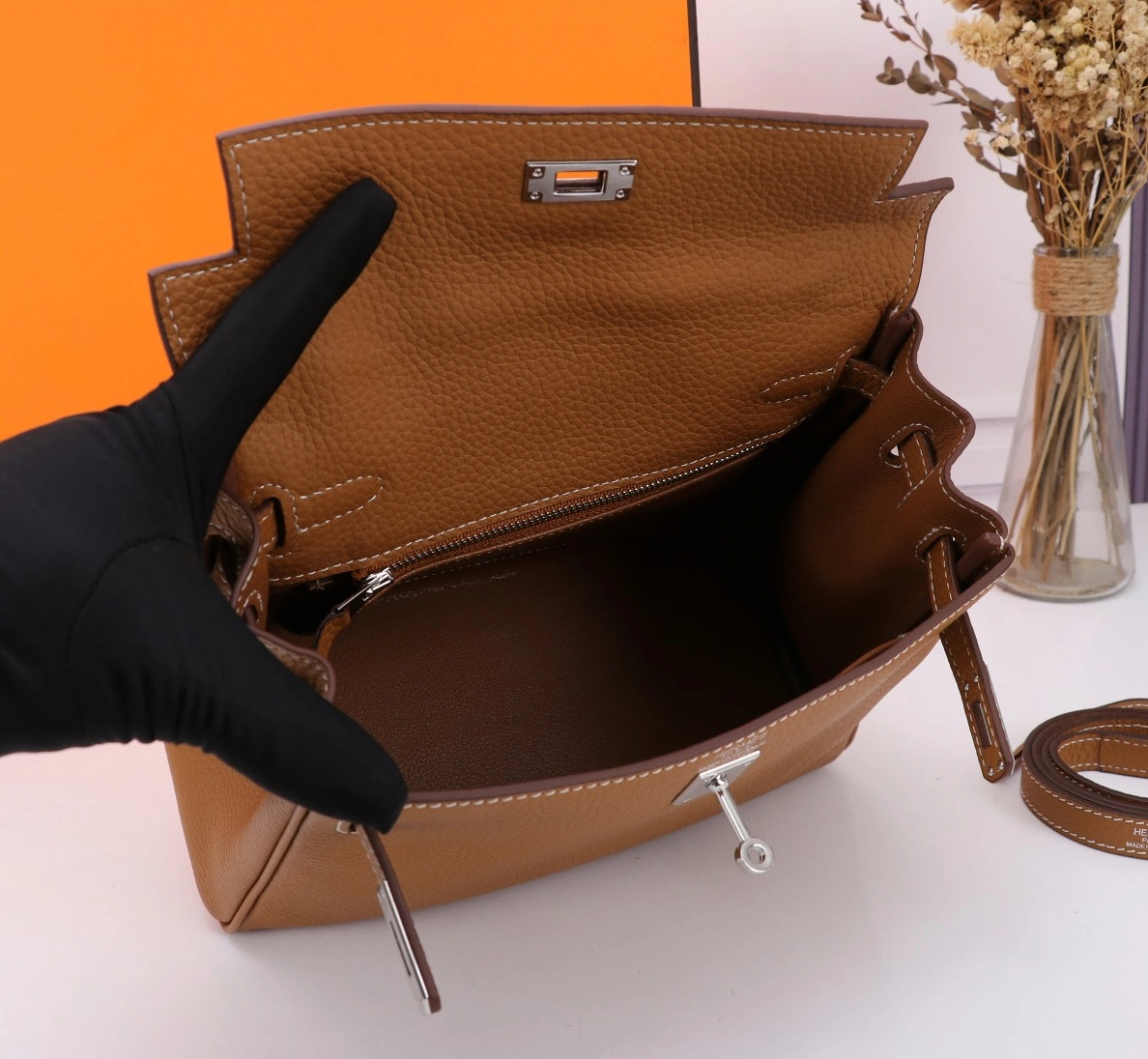 Flexible 6198 Hermes AAA Quality Handbags For Women - Image 8