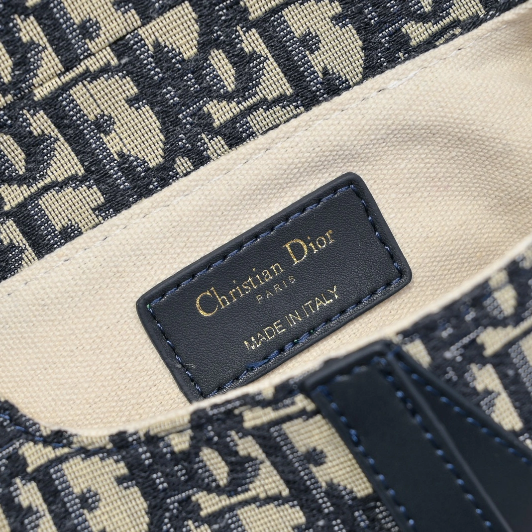 Flexible 9618 Christian Dior AAA Quality Messenger Bags For Women - Image 7