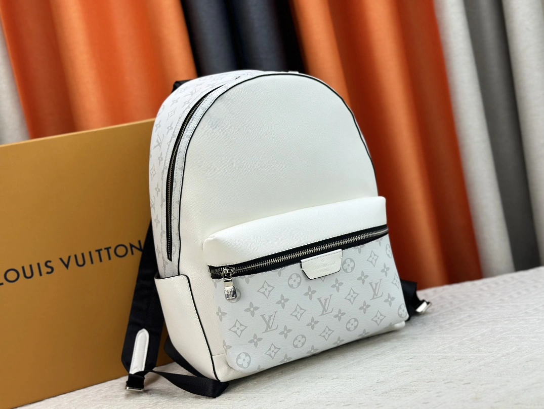 Functional 9455 Louis Vuitton AAA Quality Backpacks For Unisex