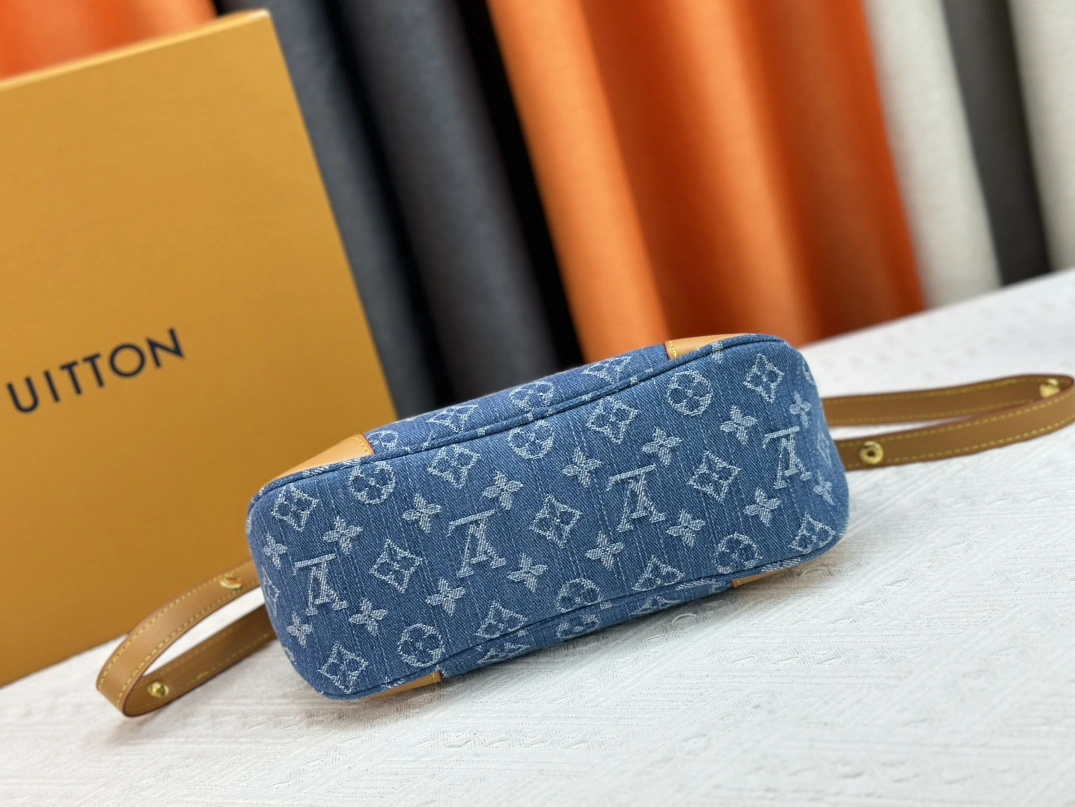 GoAnywhere 3606 Louis Vuitton AAA Quality Messenger Bags For Women - Image 5