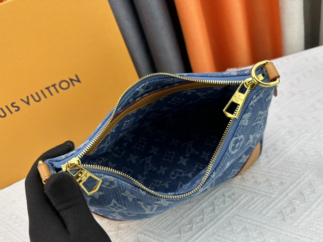 GoAnywhere 3606 Louis Vuitton AAA Quality Messenger Bags For Women - Image 8