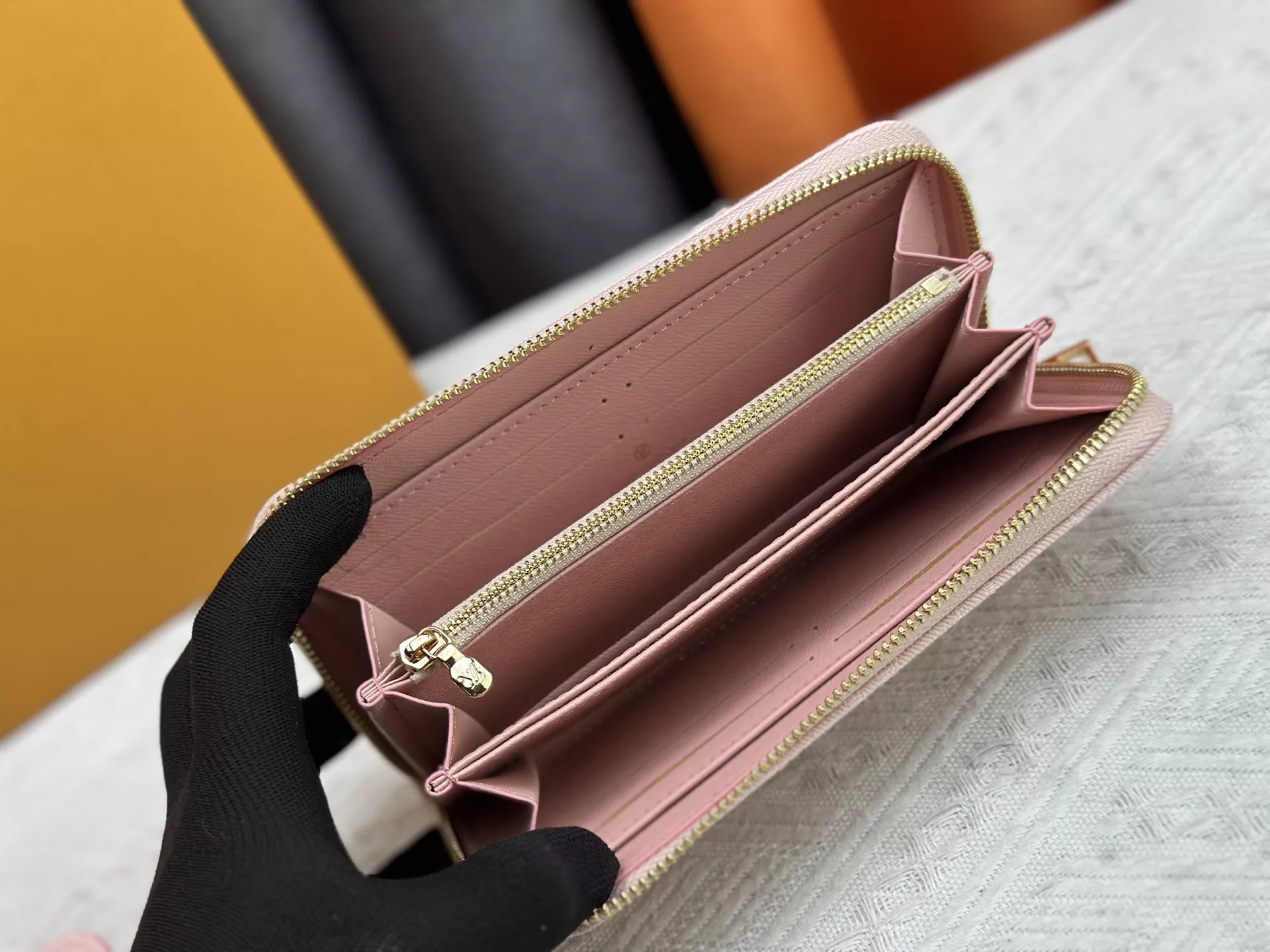 GoAnywhere 4749 Louis Vuitton LV Card Case For Women - Image 6