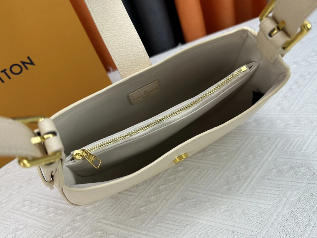 GoAnywhere 5741 Louis Vuitton AAA Quality Shoulder Bags For Women - Image 7