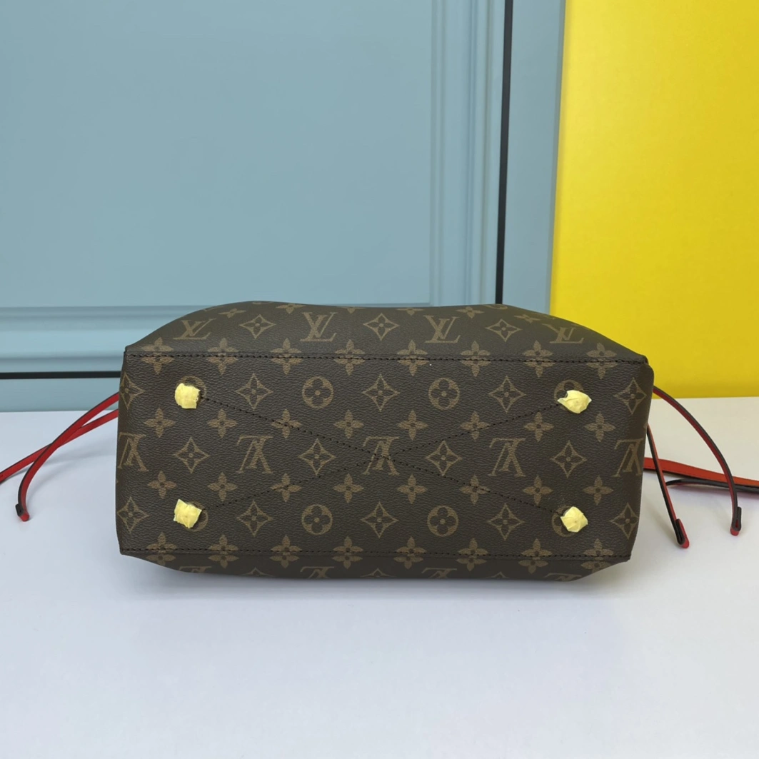 GoAnywhere 9491 Louis Vuitton AAA Quality Handbags For Women - Image 4