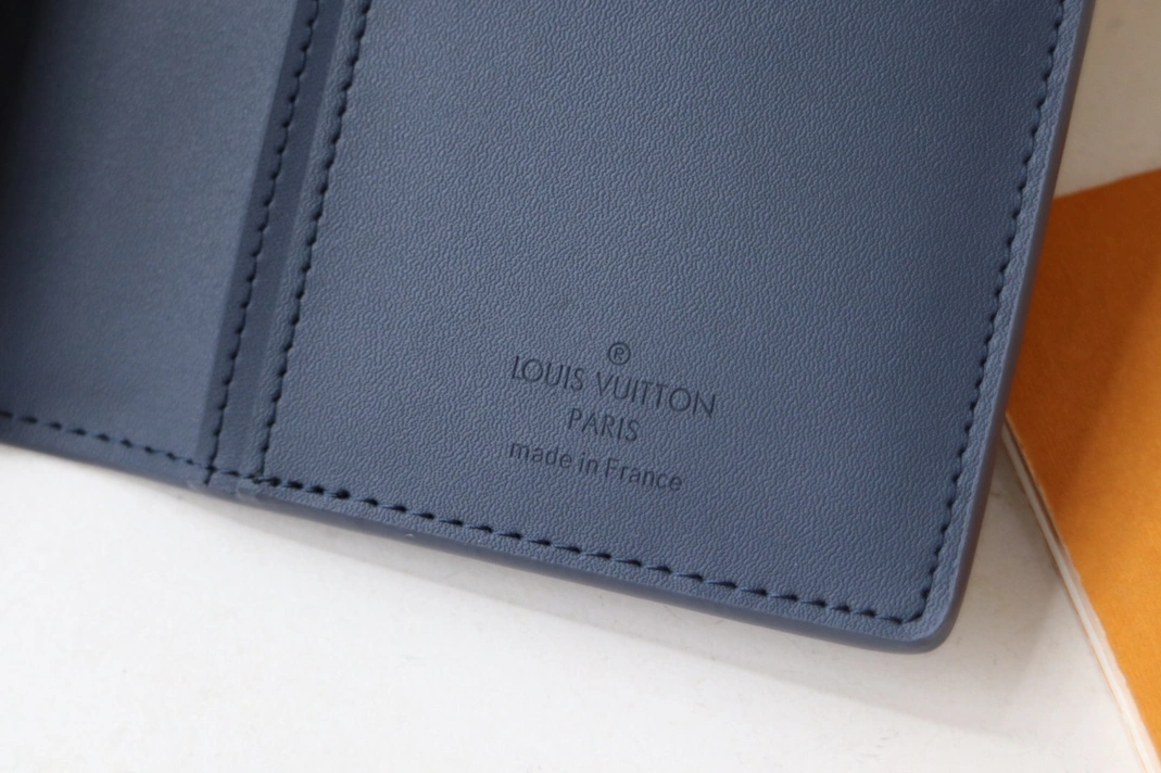 GoodFit 4711 Louis Vuitton AAA Quality Card Case - Image 5