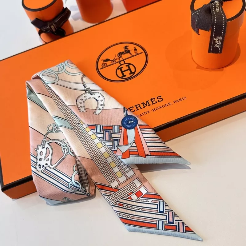 GoodFit 5828 Hermes Silk Scarf - Image 3