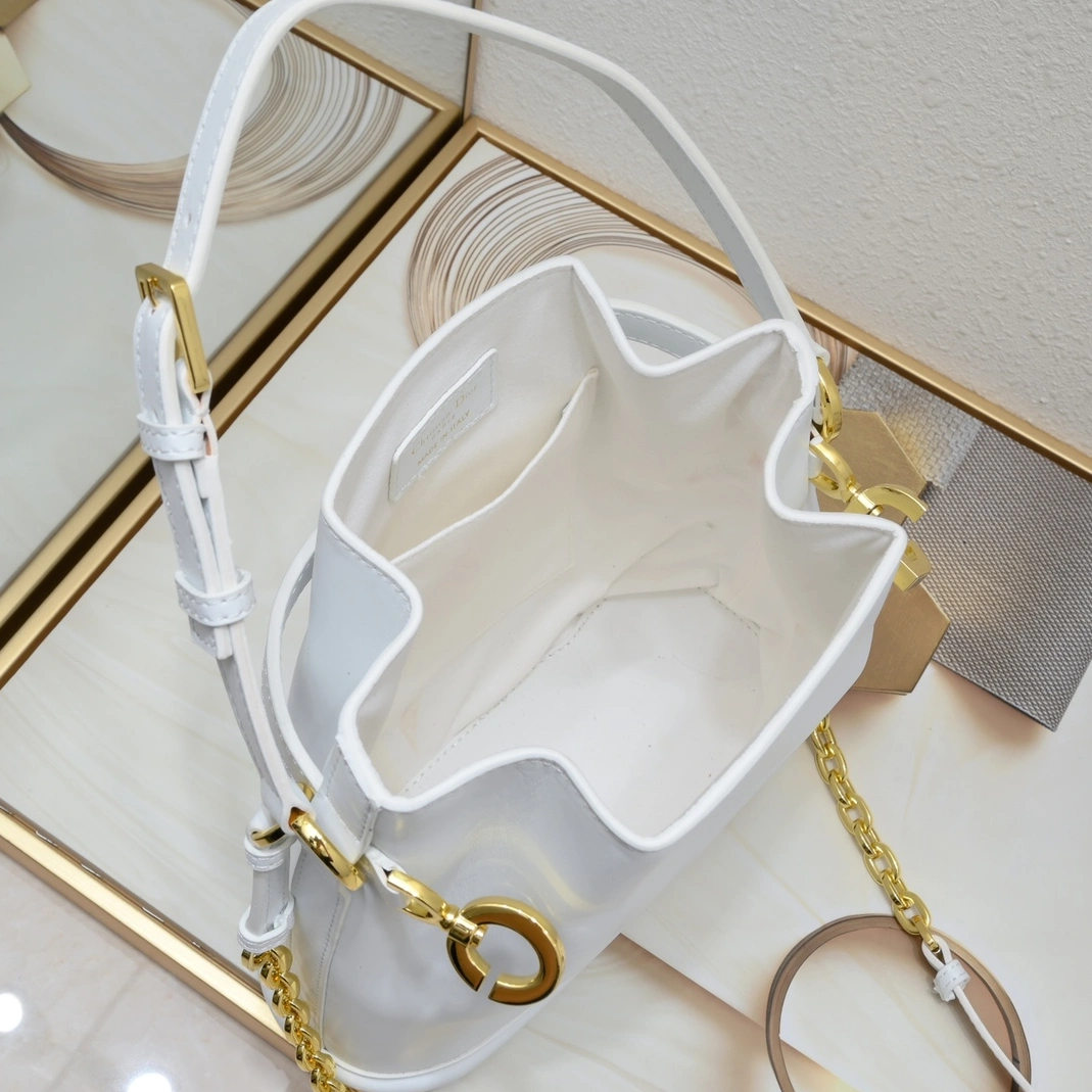 GoodFit 5918 Christian Dior AAA Quality Messenger Bags For Women - Image 7