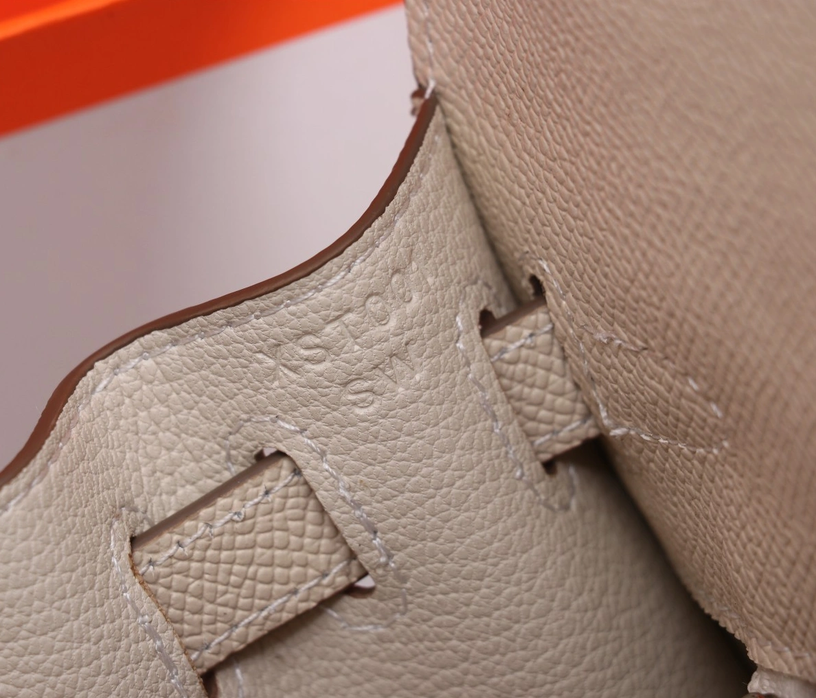 Hermes AAA Quality Handbags For Women Affordable 8070 - Image 4