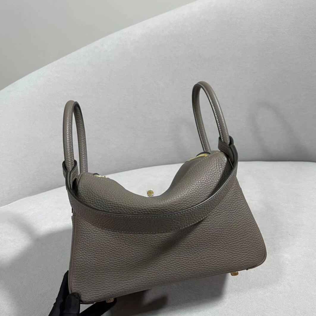 Hermes AAA Quality Handbags For Women Trendsetting 5457