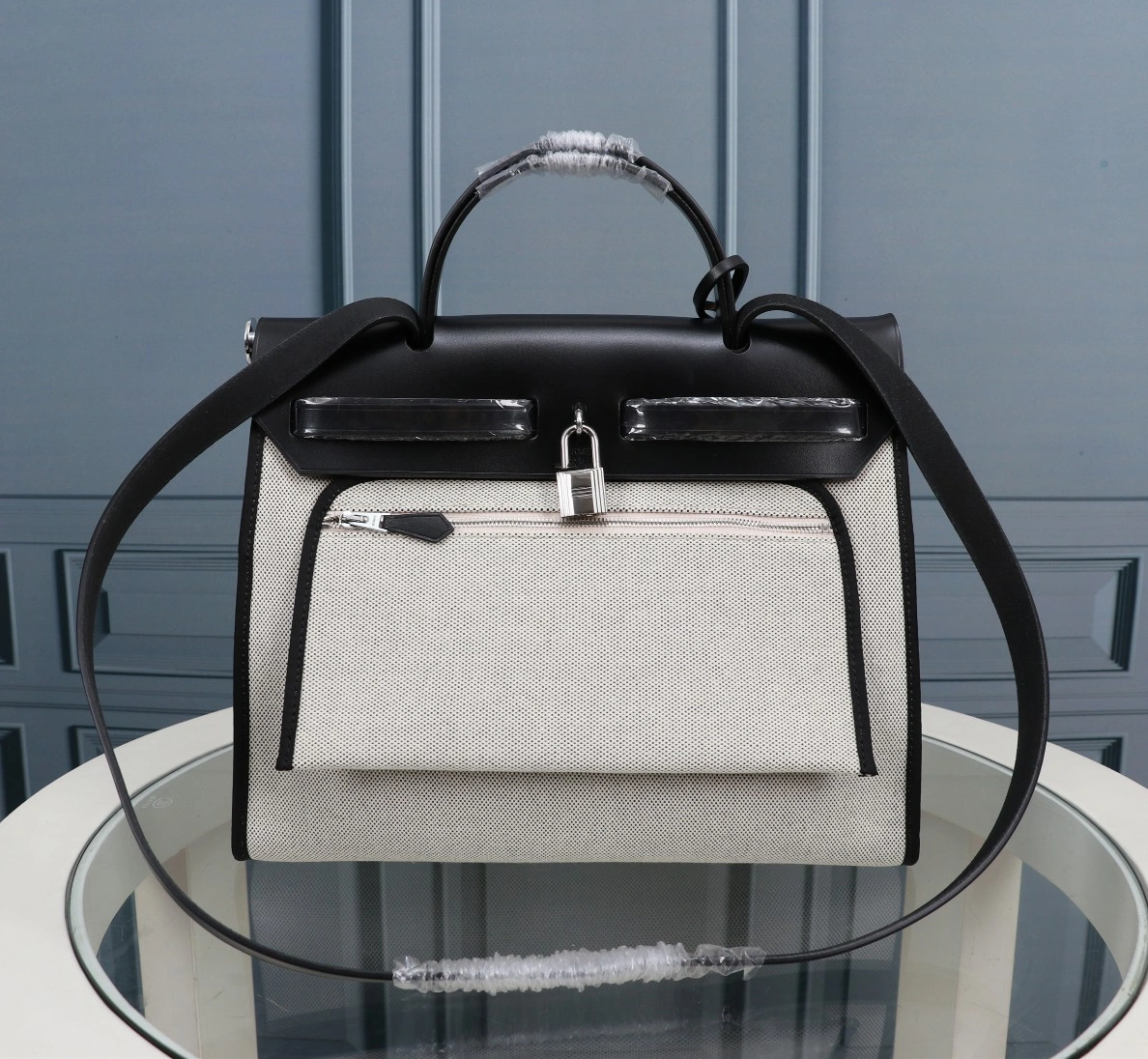 Hermes AAA Quality Handbags For Women Vibrant 8682 - Image 7