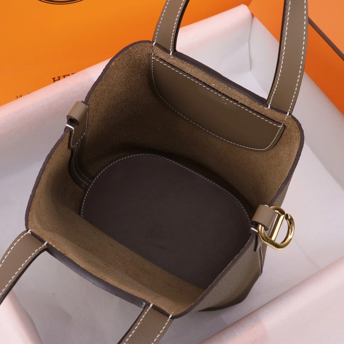 Hermes AAA Quality Handbags In Gold For Women NewStyle 8573 - Image 6