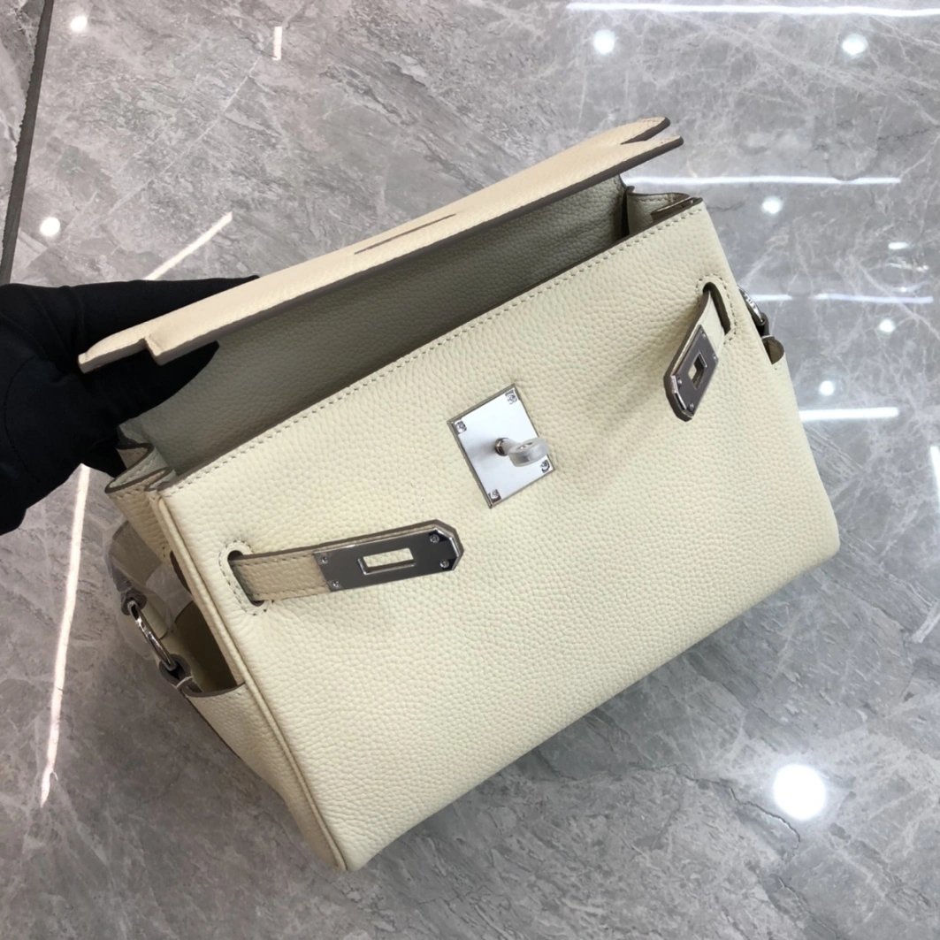 Hermes AAA Quality Messenger Bags For Women Durable 7325 - Image 7