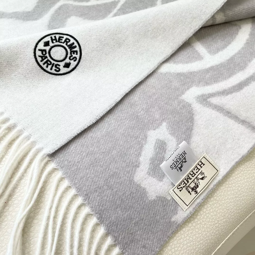 Hermes Scarf For Women UrbanStyle 265 - Image 6