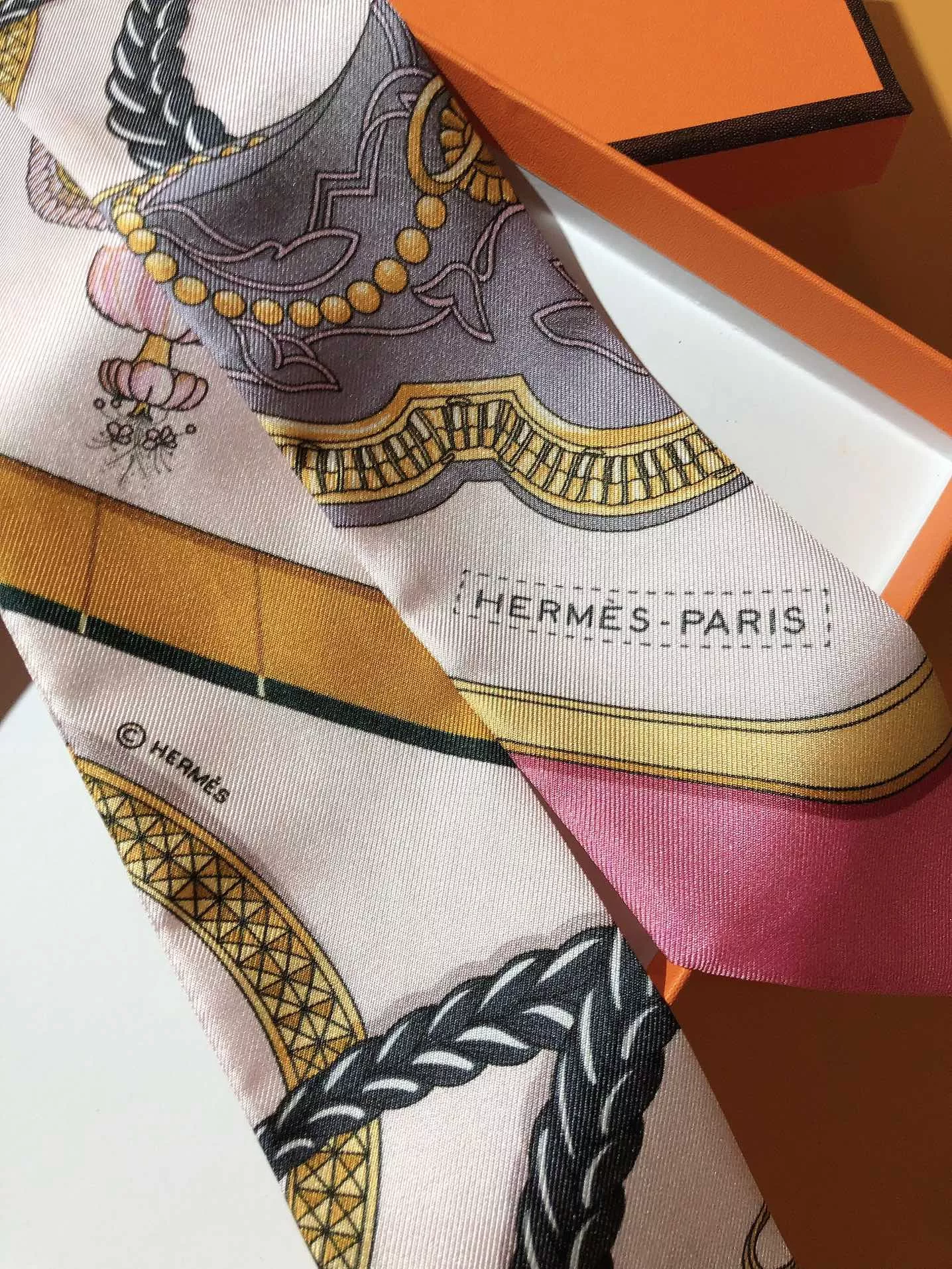 Hermes Silk Scarf Bold 4999 - Image 4