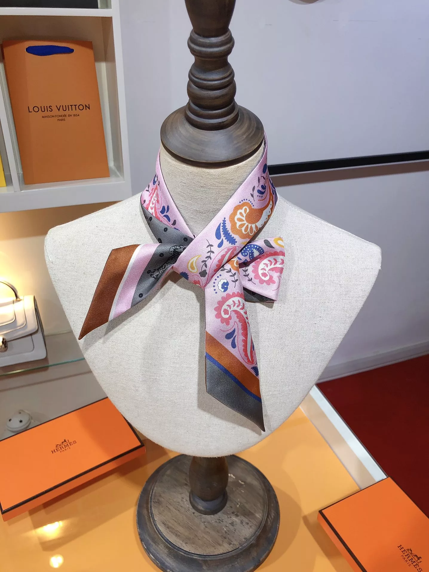 Hermes Silk Scarf Classic 4292 - Image 6