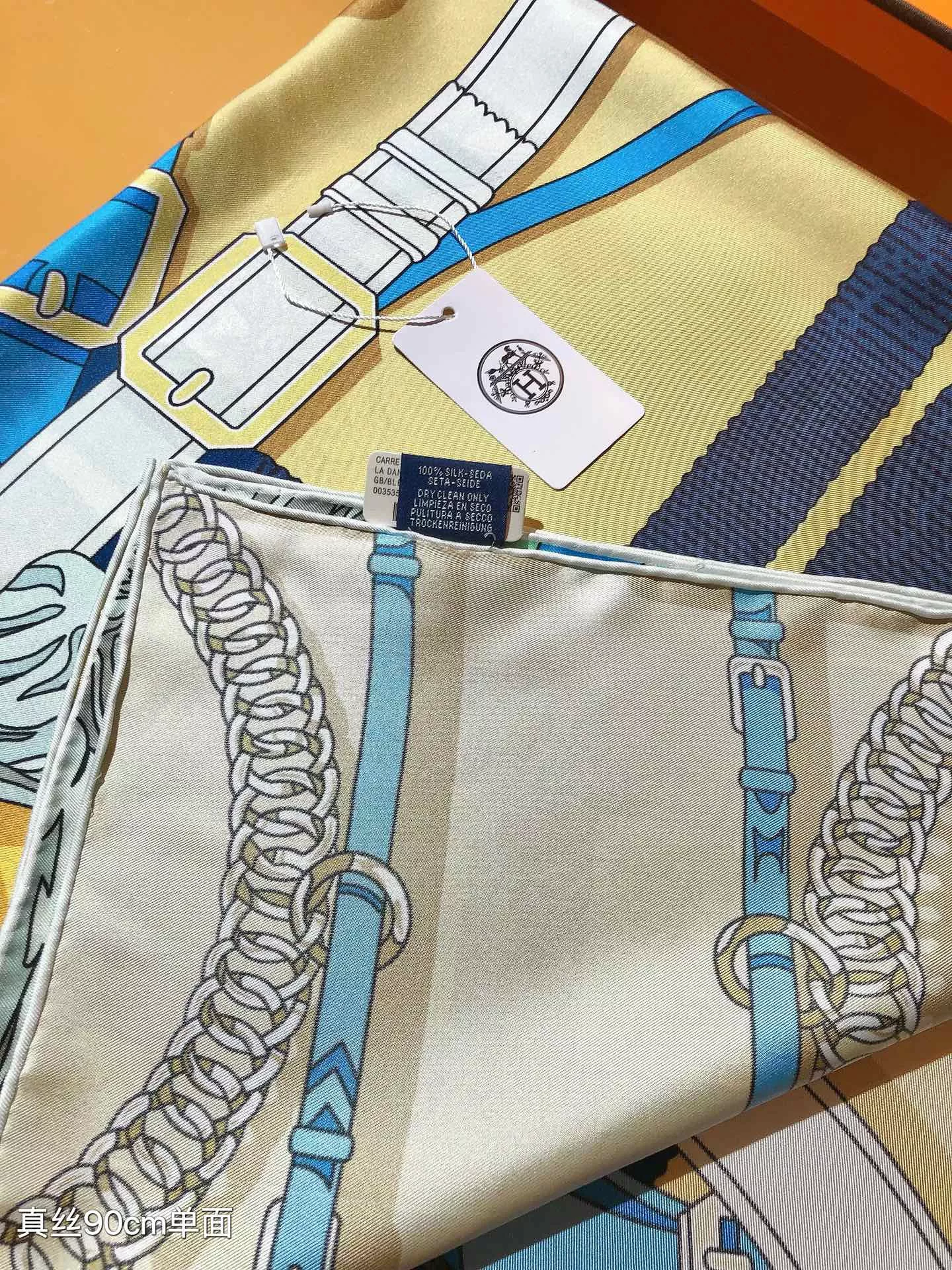 Hermes Silk Square For Women Lightweight 1714 - Image 5