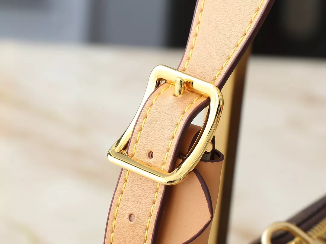 Lightweight 2223 Louis Vuitton AAA Quality Shoulder Bags For Women - Image 7