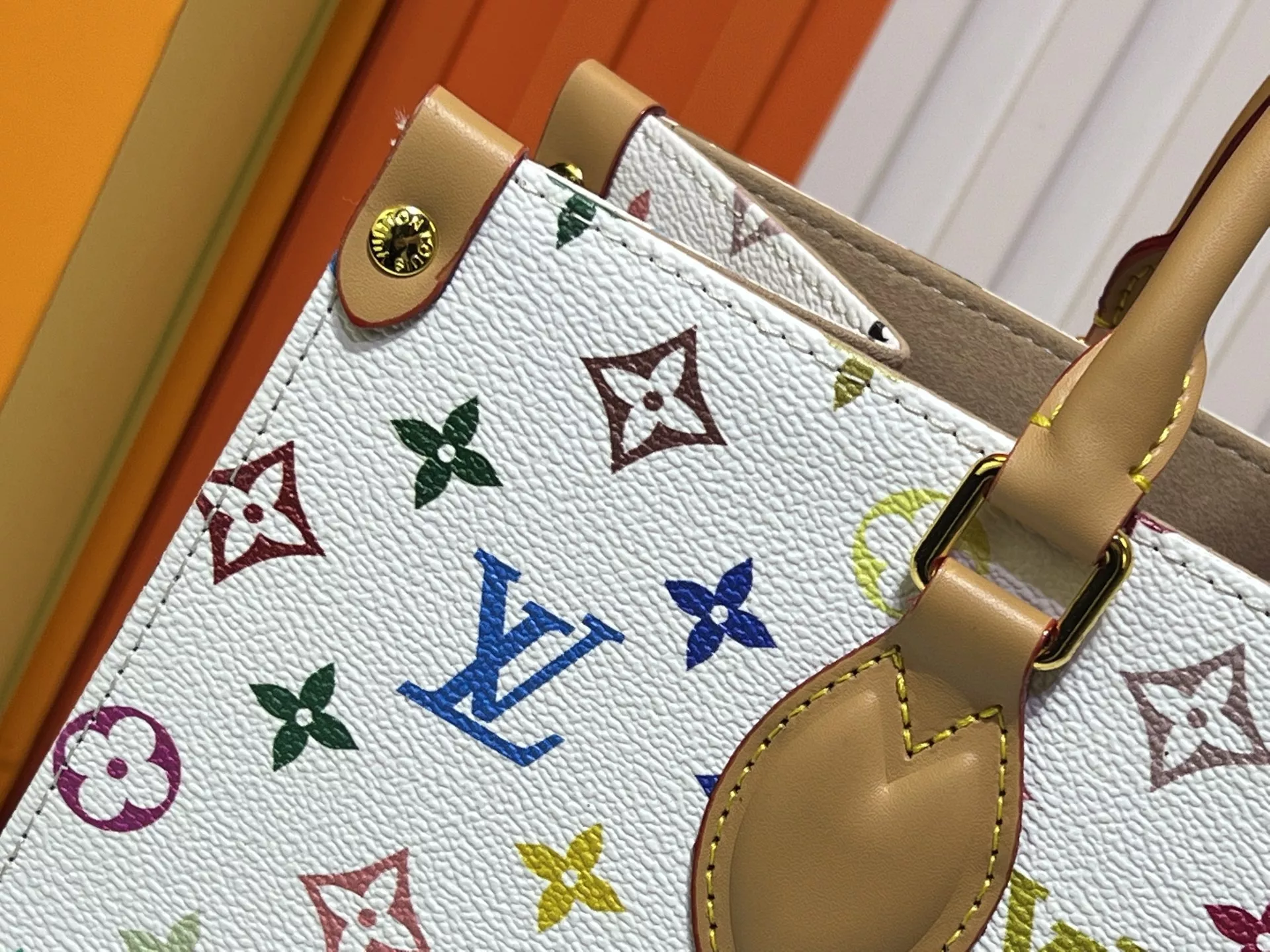 Lightweight 7457 Louis Vuitton AAA Quality Handbags For Women - Image 4