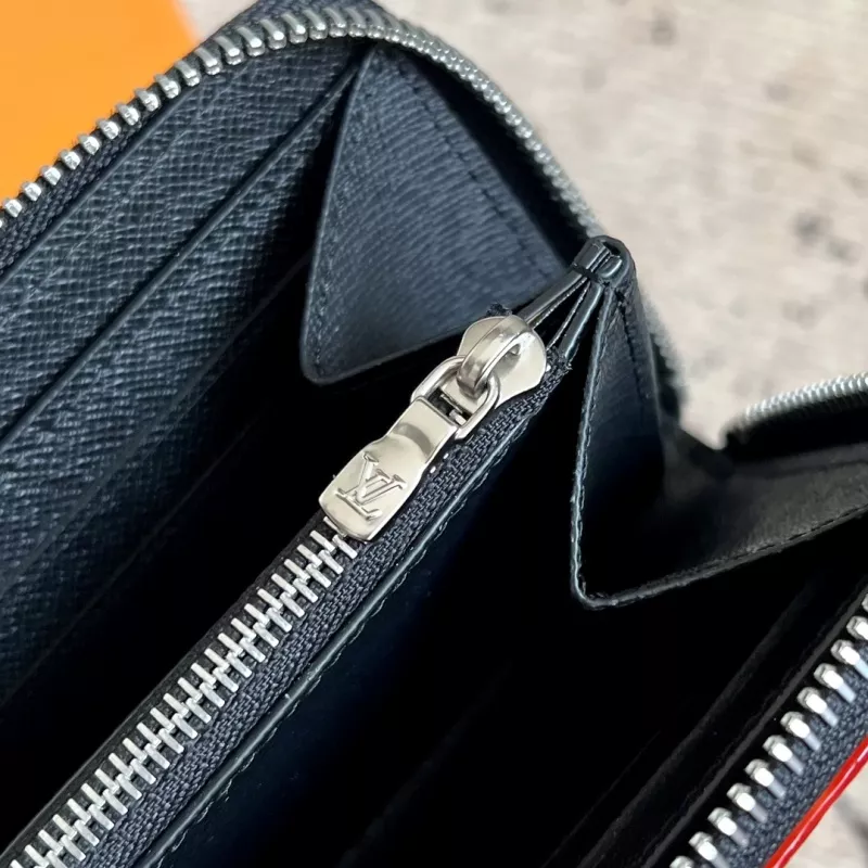 Louis Vuitton AAA Quality Card Case For Women Comfortable 3922 - Image 6