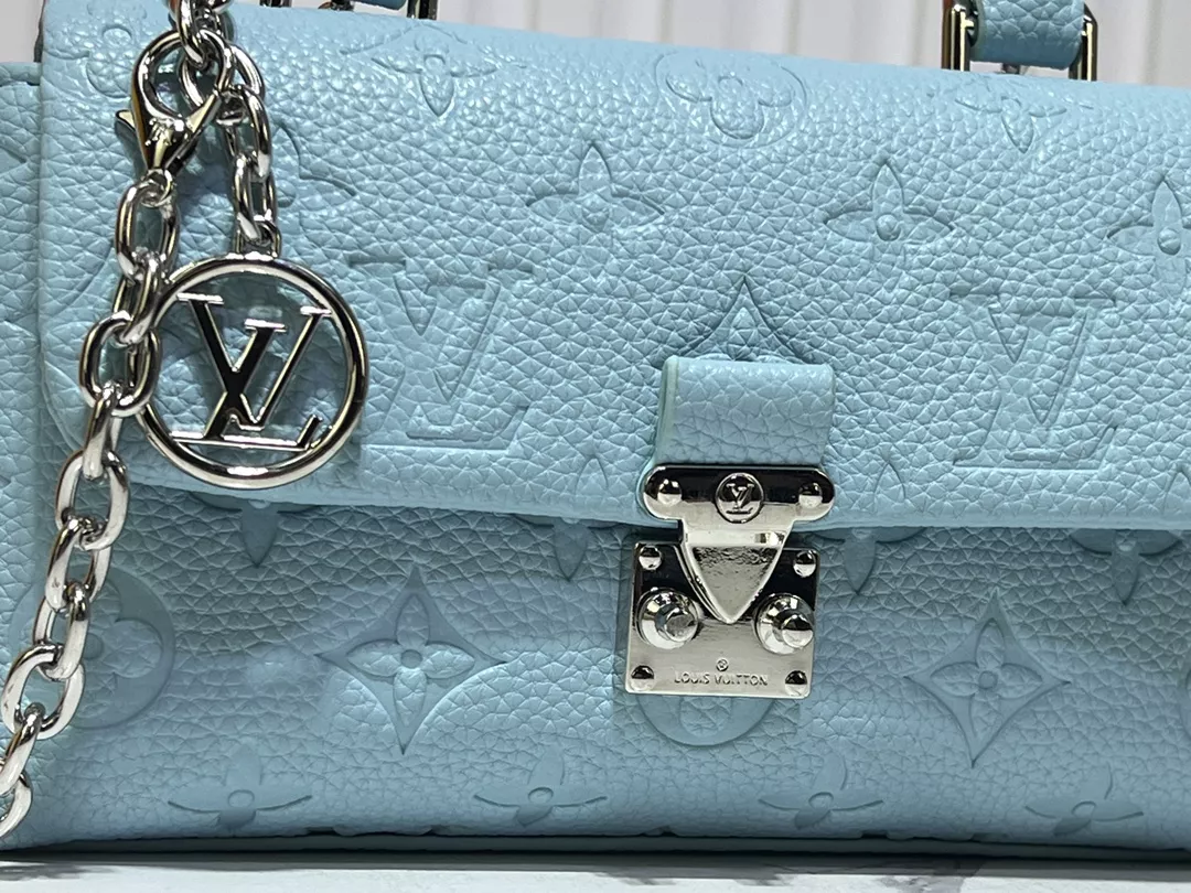 Louis Vuitton AAA Quality Handbags For Women Bold 7595 - Image 4