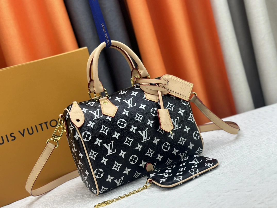 Louis Vuitton AAA Quality Handbags For Women Elegant 1747
