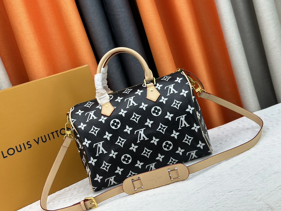 Louis Vuitton AAA Quality Handbags For Women GoAnywhere 9695 - Image 3