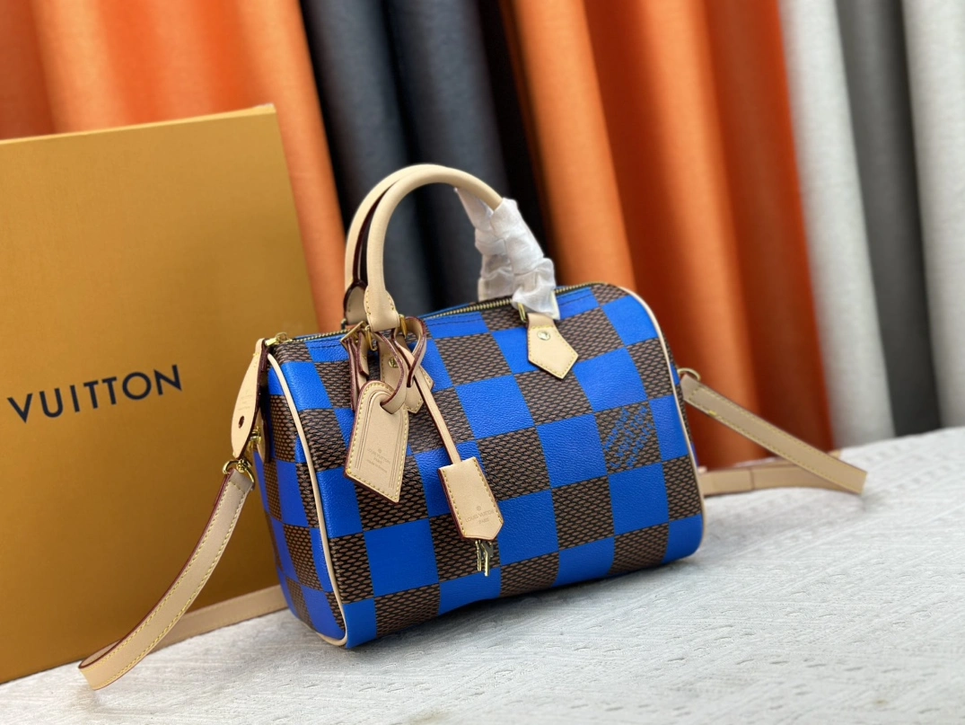 Louis Vuitton AAA Quality Handbags For Women Sophisticated 2226